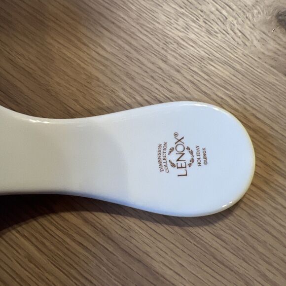 Lenox Holiday Paddle Cheese Board Holly Berry EUC W Box - Picture 6 of 12